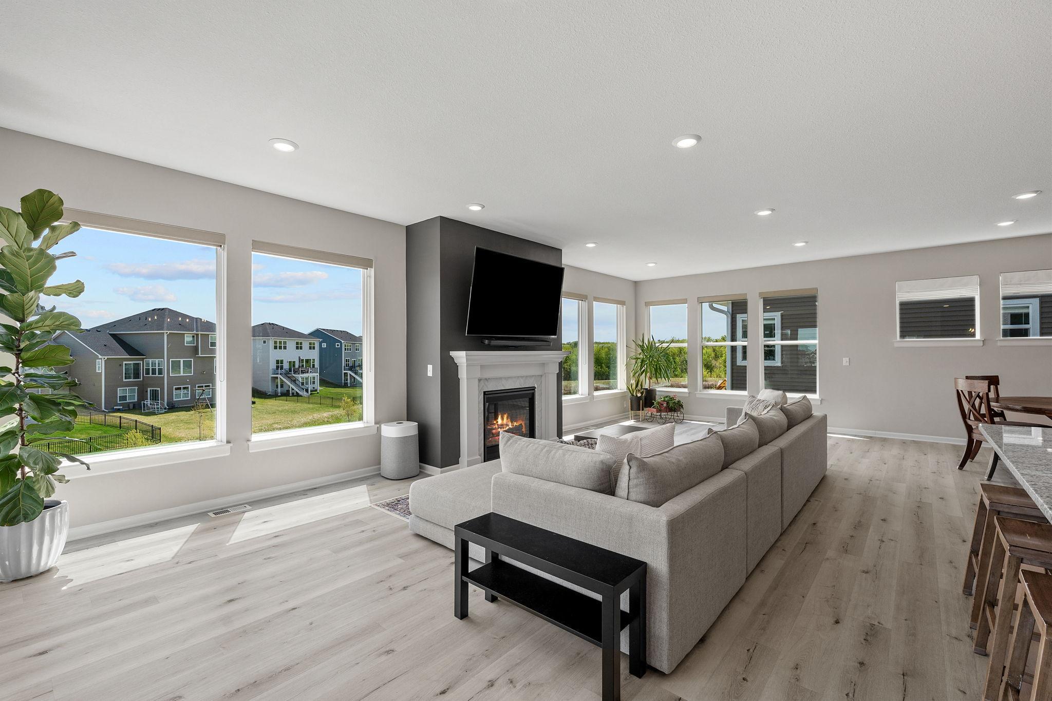 27-web-or-mls-15605 116th Ave N-27.jpg