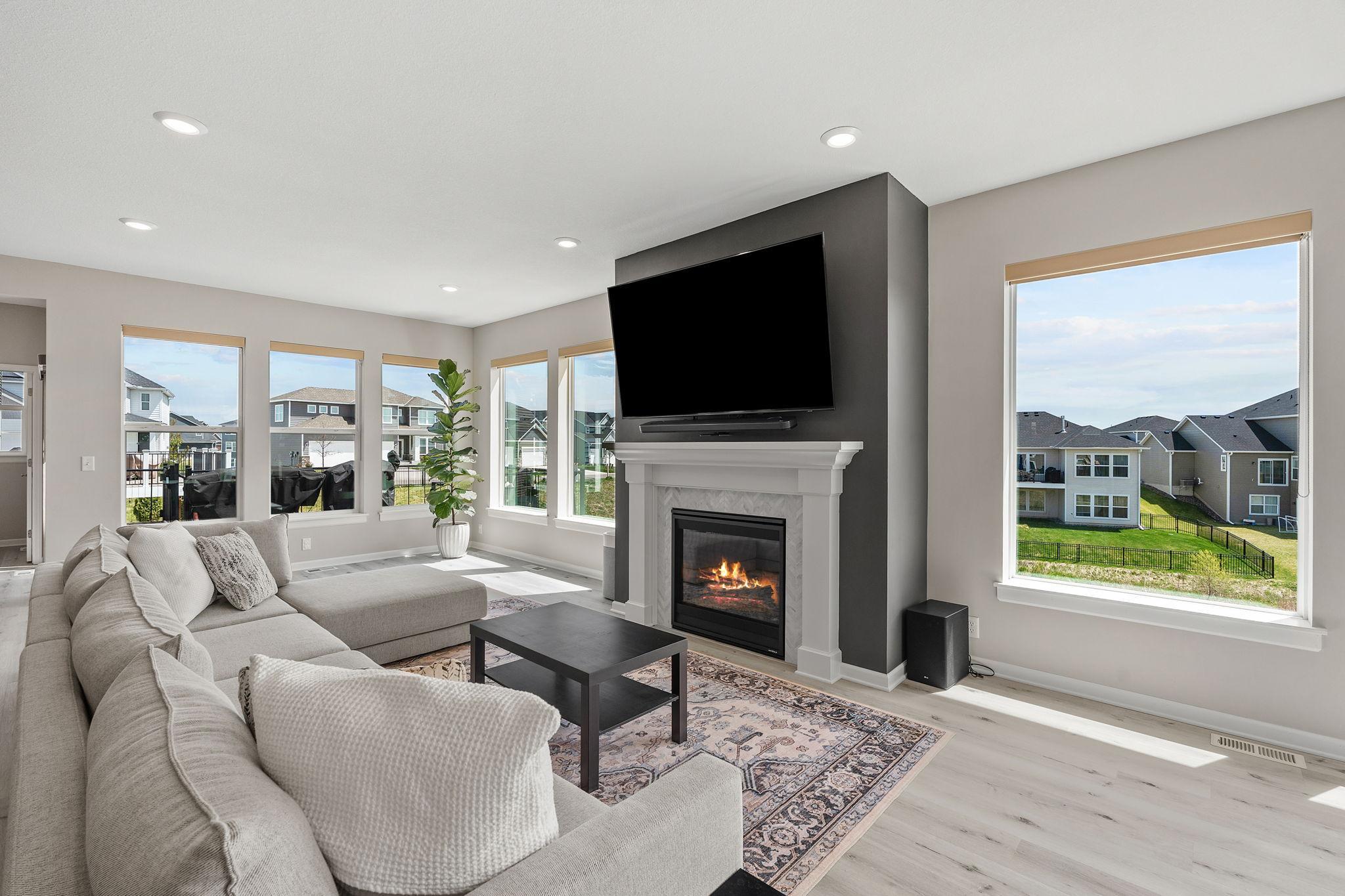 26-web-or-mls-15605 116th Ave N-26.jpg