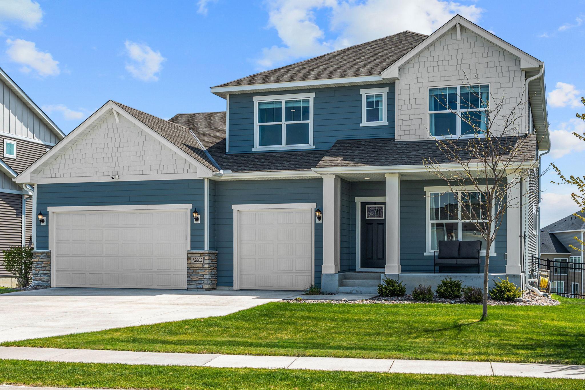 3-web-or-mls-15605 116th Ave N-3.jpg