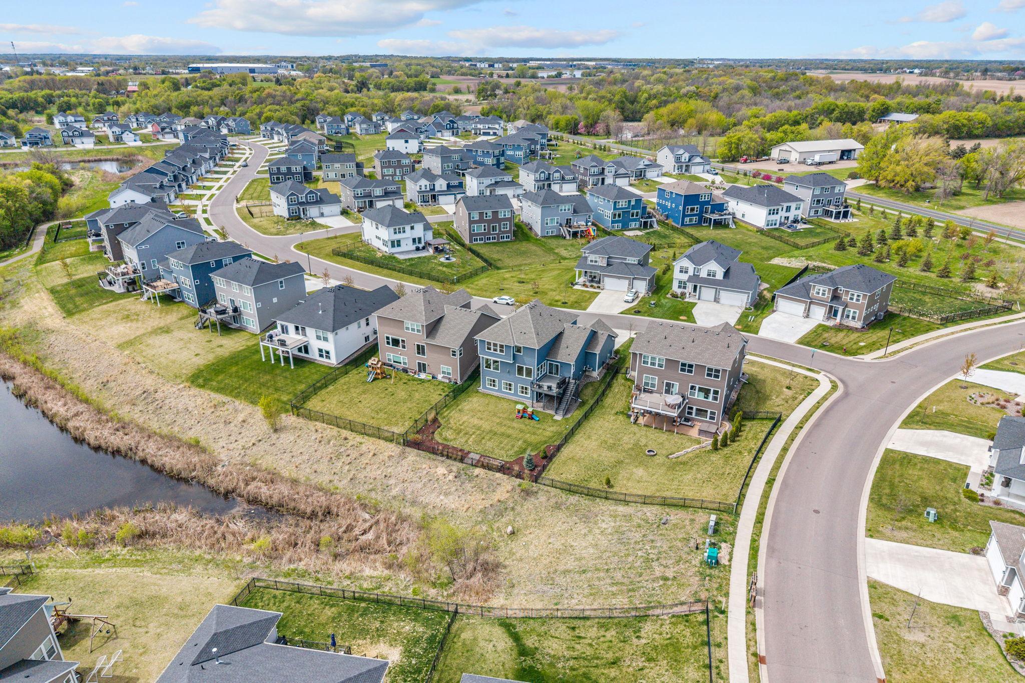 17-web-or-mls-15605 116th Ave N-17.jpg
