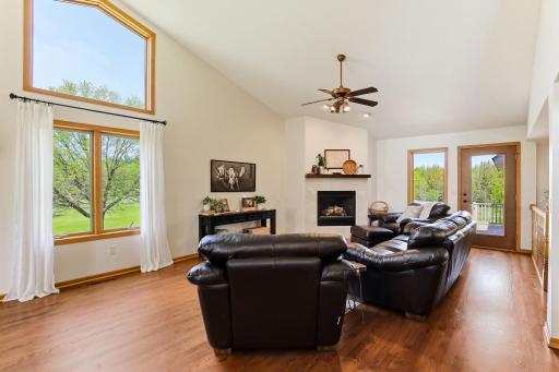 5296 Salem Lane, Loretto, MN 55357