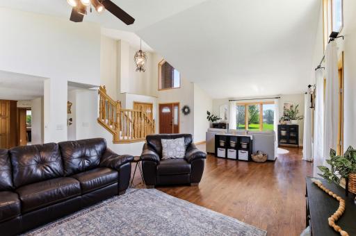 5296 Salem Lane, Loretto, MN 55357
