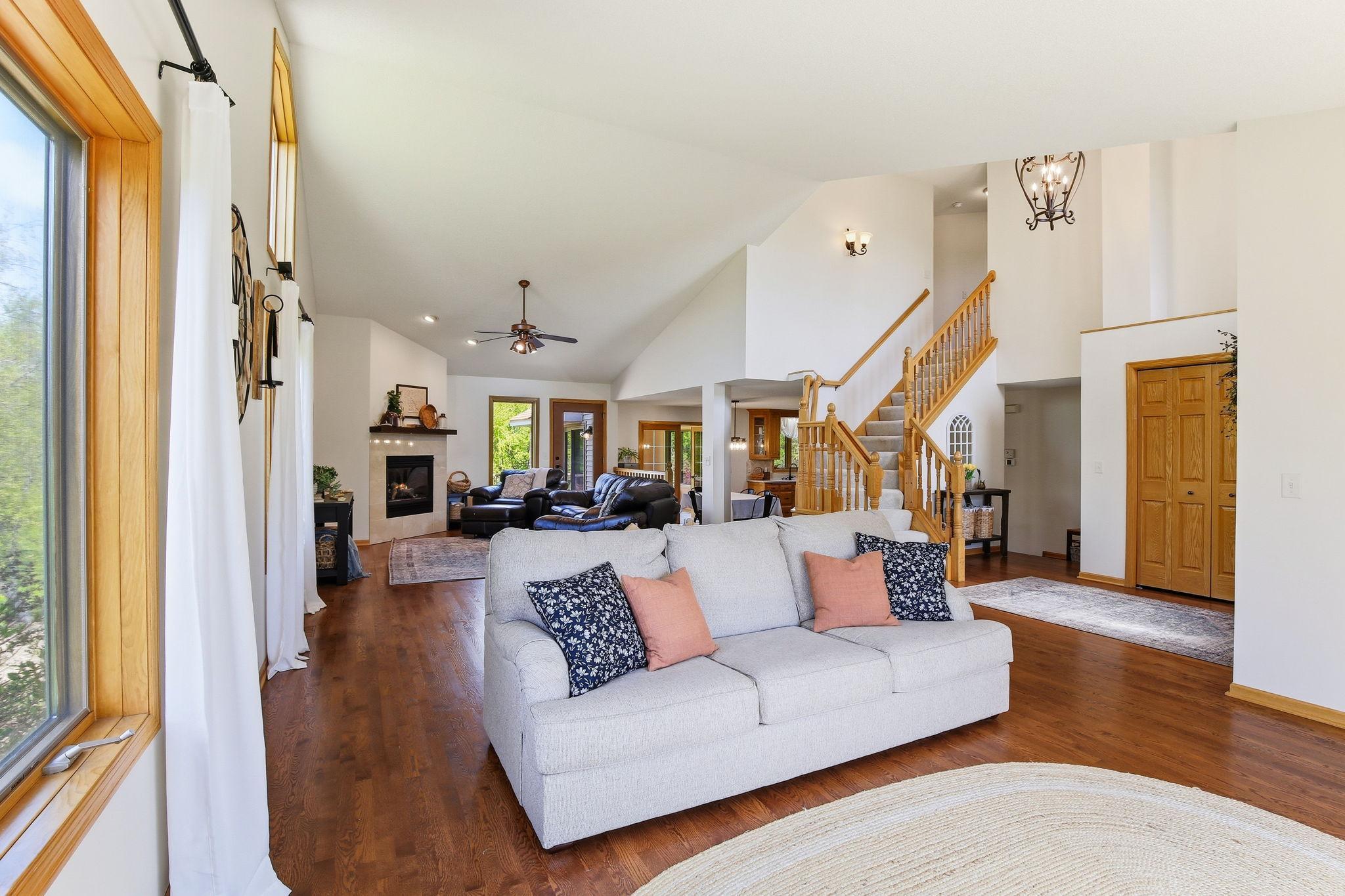 8-web-or-mls-5296-Salem-Ln-08.jpg