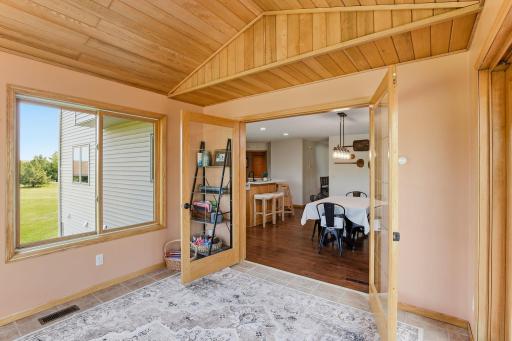 5296 Salem Lane, Loretto, MN 55357