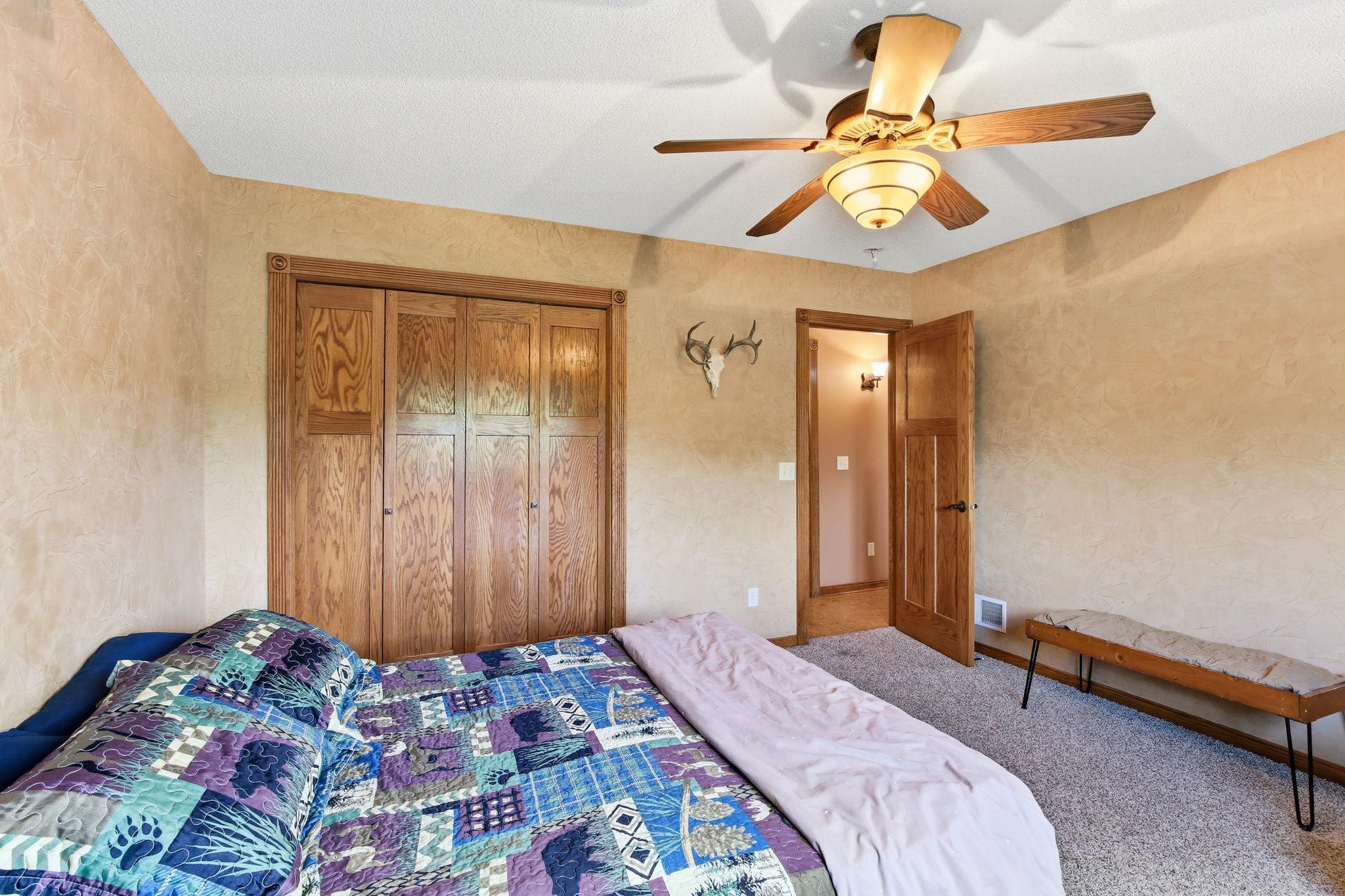 48-web-or-mls-5296-Salem-Ln-48.jpg