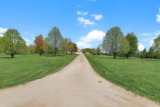 5296 Salem Lane, Loretto, MN 55357