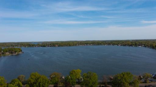 1444 Baldur Park Road, Wayzata, MN 55391
