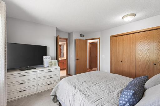 600 River Road W, Delano, MN 55328