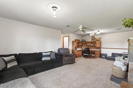 600 River Road W, Delano, MN 55328