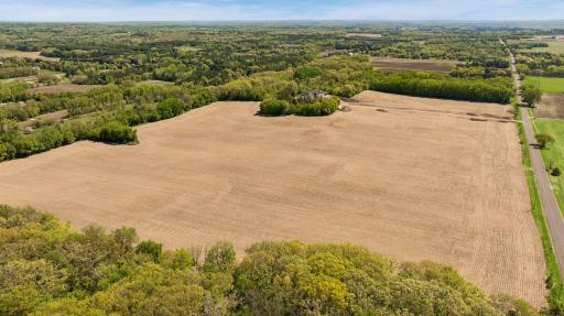 This rare walkout site offers expansive views, rolling topography, and an exceptional sense of space seldom found in todayâs market.