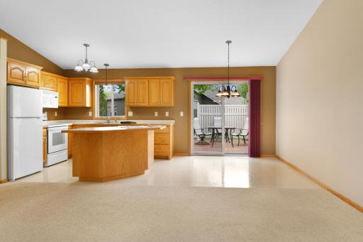 646 7th Avenue S, Sartell, MN 56377