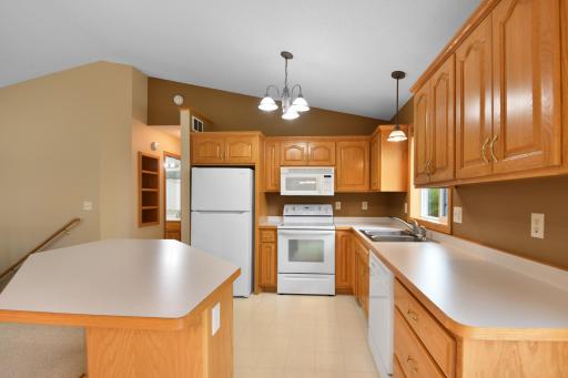 646 7th Avenue S, Sartell, MN 56377