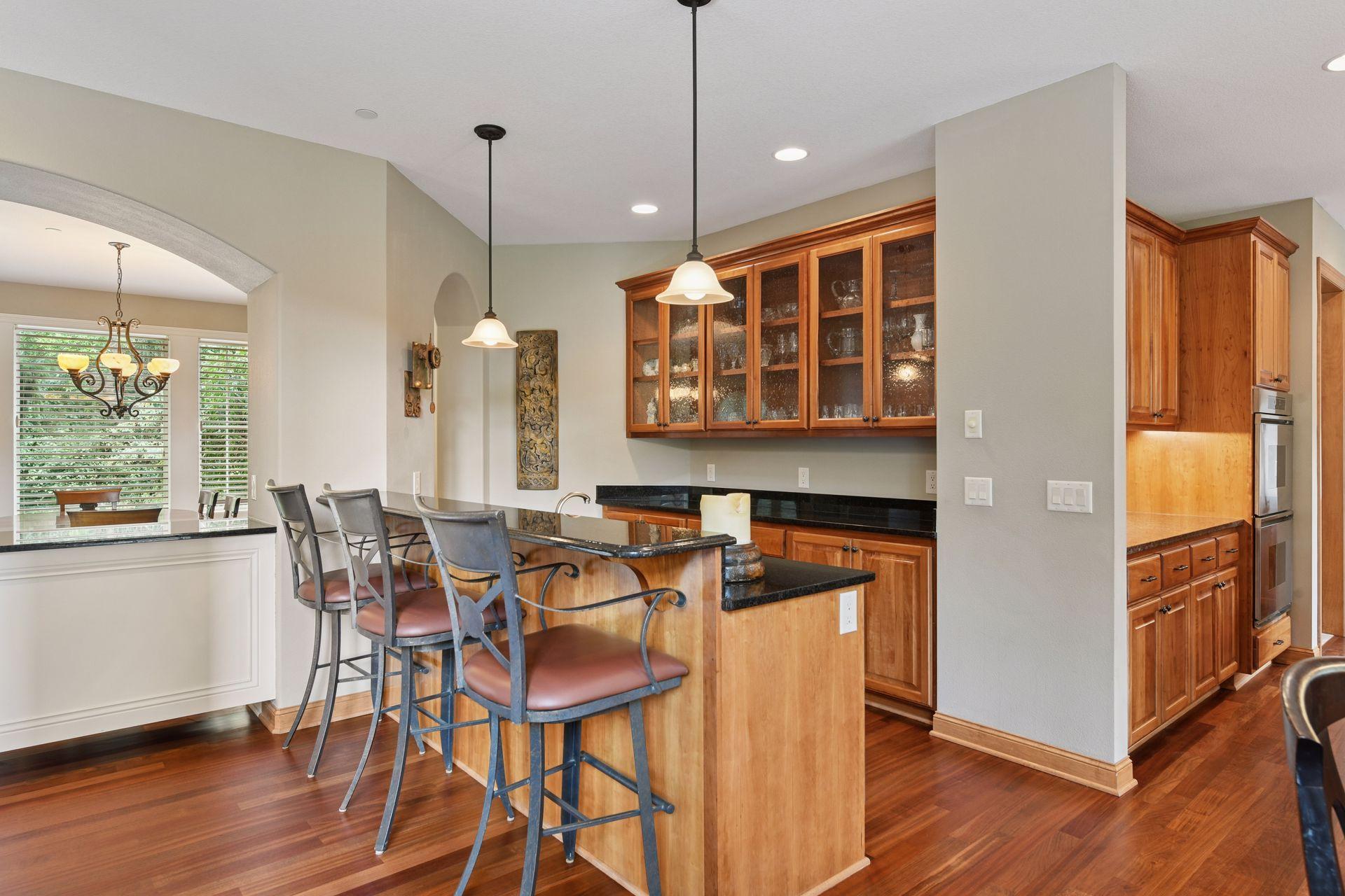 Wet bar area