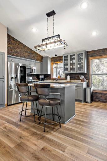 8600 Pineview Lane N, Maple Grove, MN 55369
