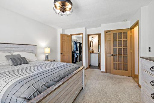 8600 Pineview Lane N, Maple Grove, MN 55369