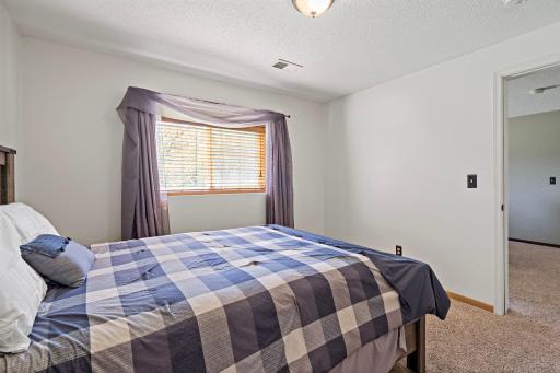 8600 Pineview Lane N, Maple Grove, MN 55369