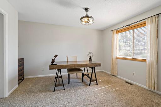 8600 Pineview Lane N, Maple Grove, MN 55369