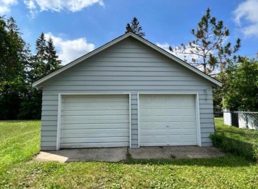 317 Minnesota Avenue E, Sebeka, MN 56477