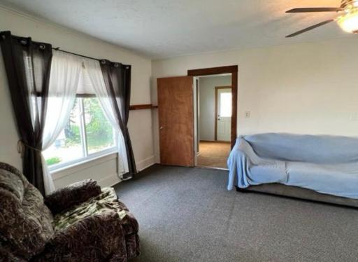 317 Minnesota Avenue E, Sebeka, MN 56477