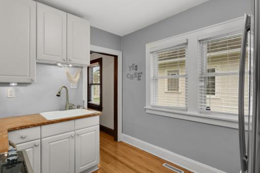 4043 Russell Avenue N, Minneapolis, MN 55412