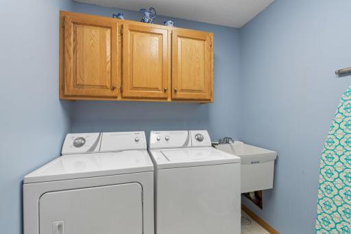 56-web-or-mls-290 Shoreview Estates-56.jpg