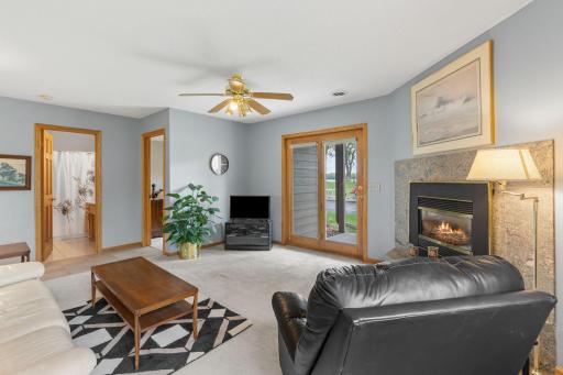 52-web-or-mls-290 Shoreview Estates-52.jpg