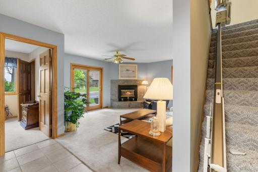 49-web-or-mls-290 Shoreview Estates-49.jpg