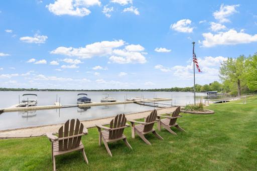 12-web-or-mls-290 Shoreview Estates-12.jpg