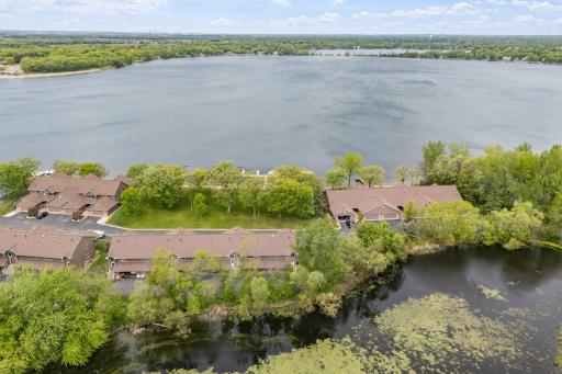 18-web-or-mls-290 Shoreview Estates-18.jpg