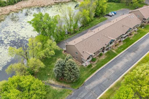 23-web-or-mls-290 Shoreview Estates-23.jpg