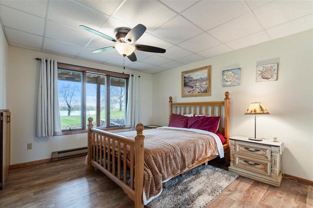 Bedroom 2 with lake view