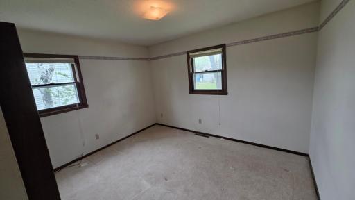 806 N 29 Street N, Fargo, ND 58102