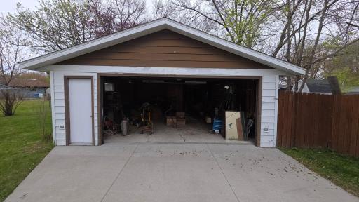 806 N 29 Street N, Fargo, ND 58102