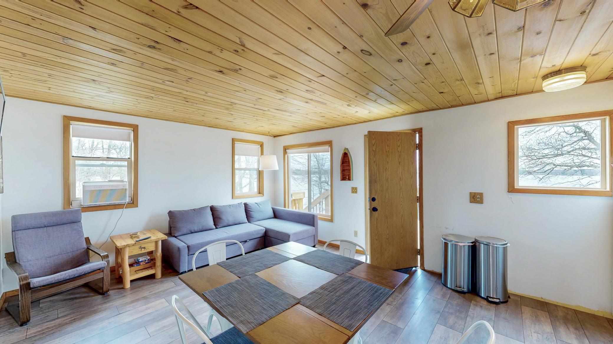 knotty pine ceiling