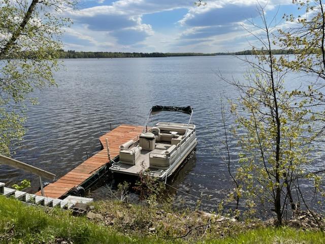 Pontoon Fits Nicely