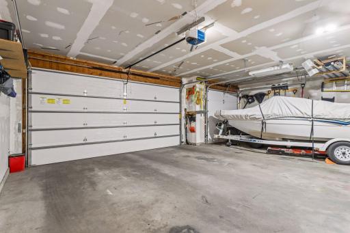 658 Lois Lane, Circle Pines, MN 55014