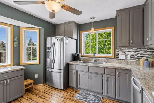 658 Lois Lane, Circle Pines, MN 55014