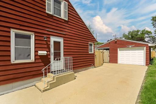 2031 17 1/2 Street NW, Rochester, MN 55901
