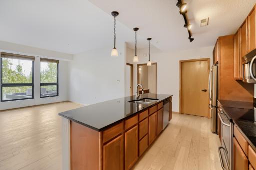 4730 Park Commons Dr 218 - Print Quality - 007 - 06 Kitchen.jpg