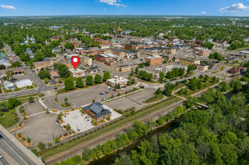 118 1st Avenue NE, Faribault, MN 55021