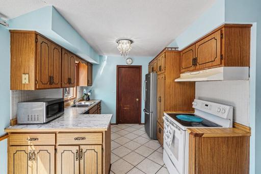 7617 Lee Avenue N, Minneapolis, MN 55443