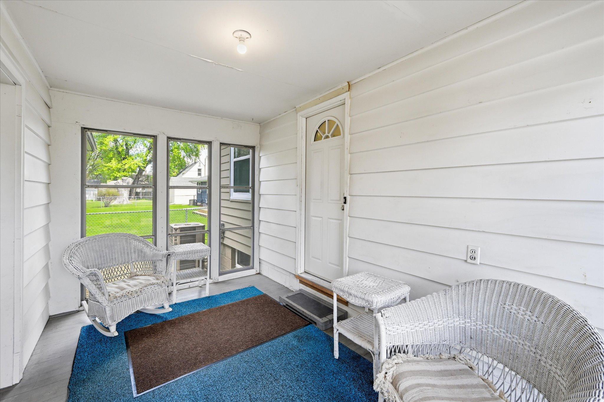 Screened porch off attached garage