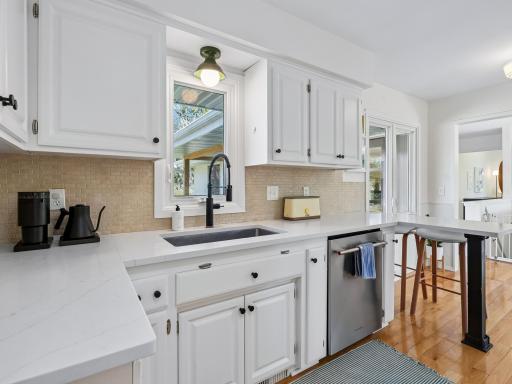 6401 Doron Lane, Minneapolis, MN 55439