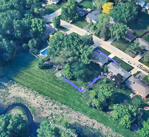 Areal view of rear yard and Nine Mile Creek.jpg