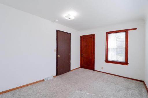 489 Whitall Street, Saint Paul, MN 55130