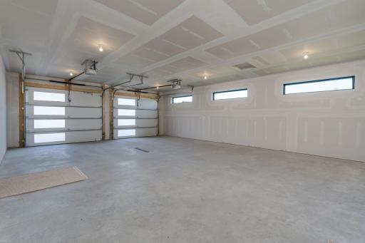 11 South Pointe Court, North Mankato, MN 56003