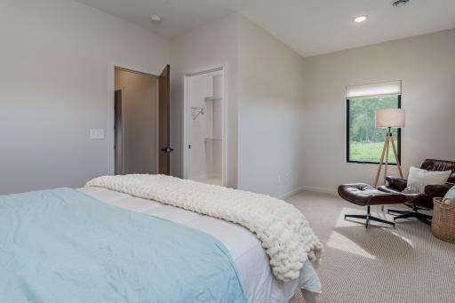 11 South Pointe Court, North Mankato, MN 56003