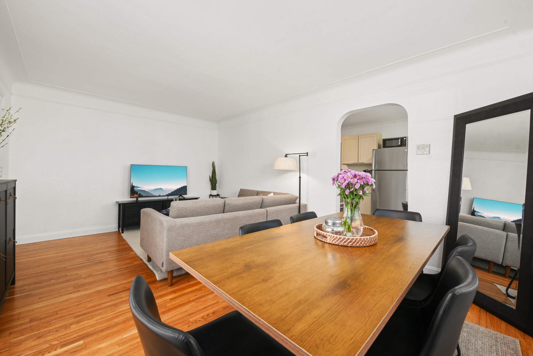 5828 Living/Dining (staged)