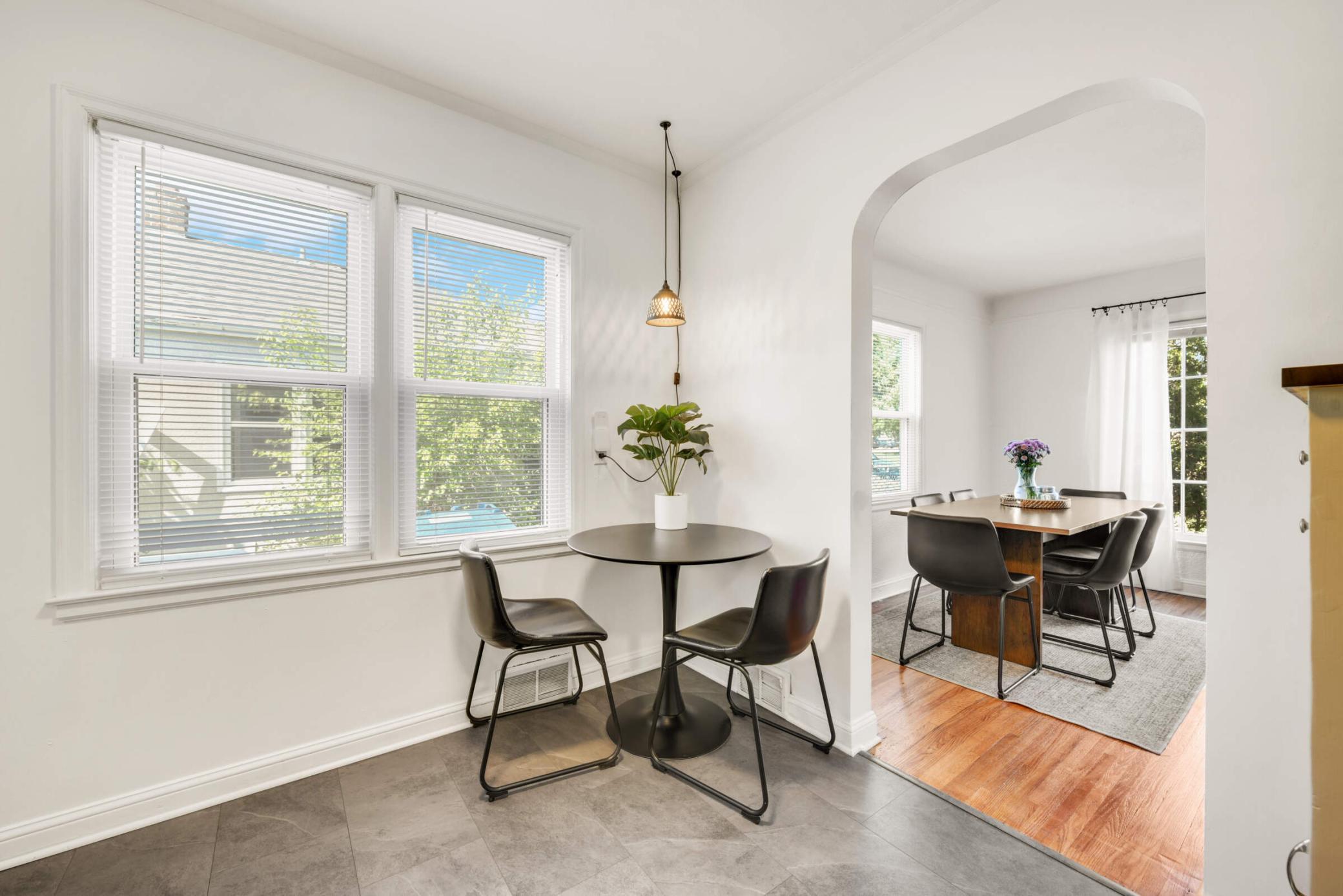 5828 Kitchen (staged)