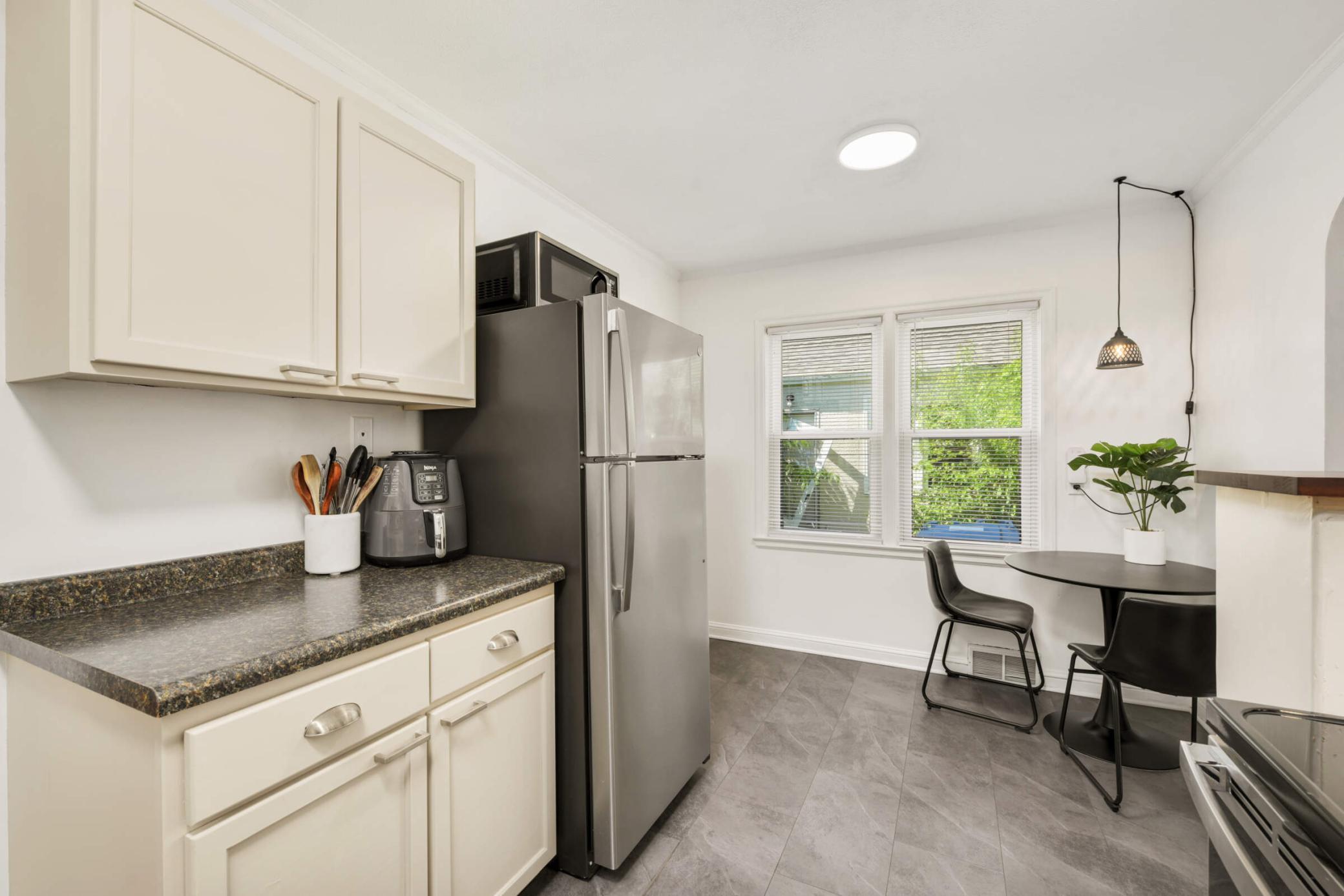 5828 Kitchen (staged)